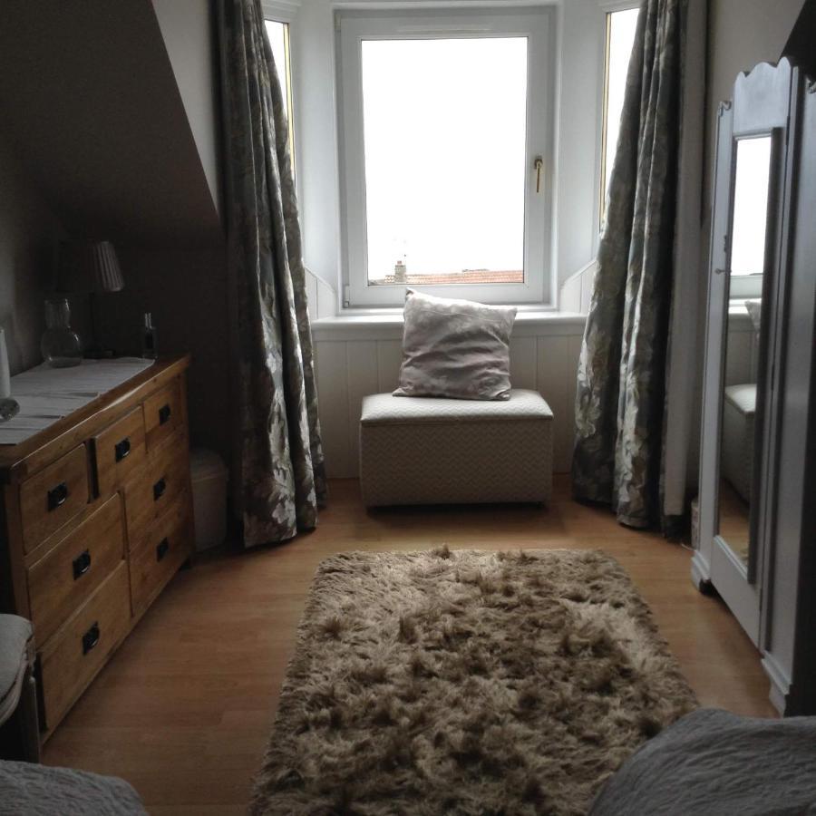 B&B At 37 Анструтер Номер фото
